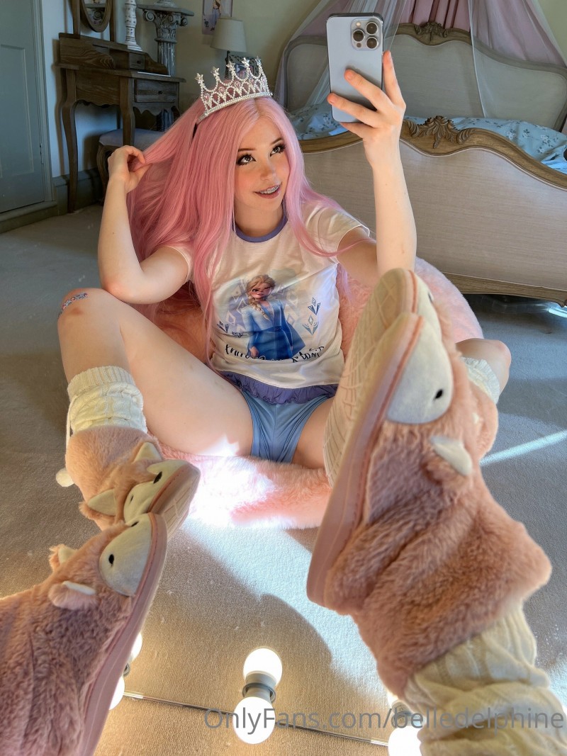 The belle delphine clip is taking the internet by storm